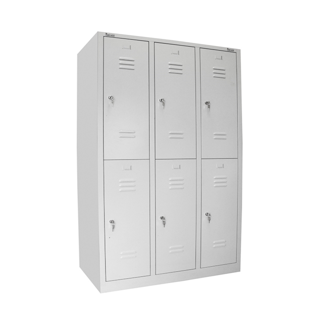 Metalno garderobni ormar sa 6 vrata.